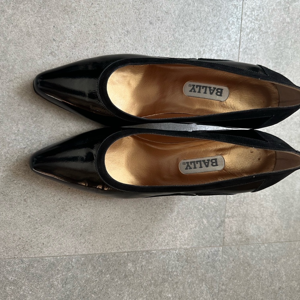 NWOT Bally Black Patent Leather heels size 7 1/2